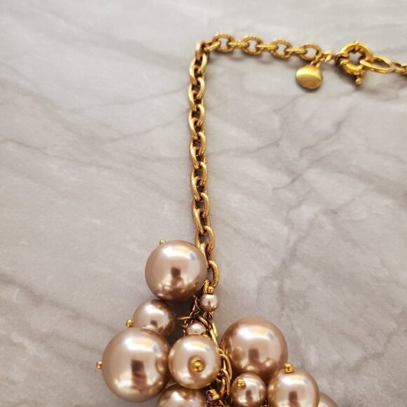 ✨ J.Crew RARE HTF Pearl Rhinestone Crystal Cluster Runway Statement Neckalce ✨ - Picture 9 of 16